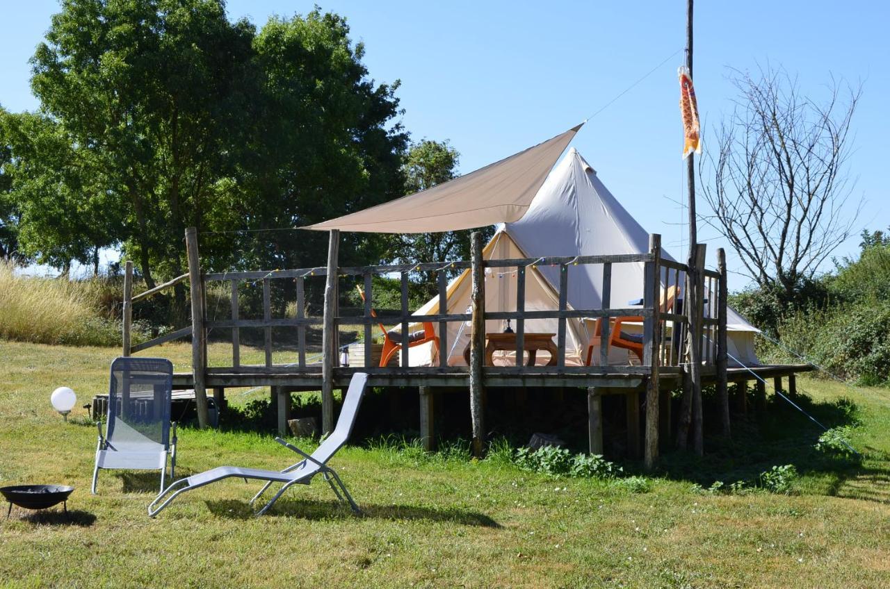 Camping La Petite Houmee Curzay-sur-Vonne Bagian luar foto