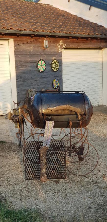 Camping La Petite Houmee Curzay-sur-Vonne Bagian luar foto